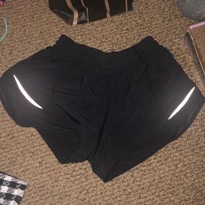 LULULEMON hotty hot shorts!